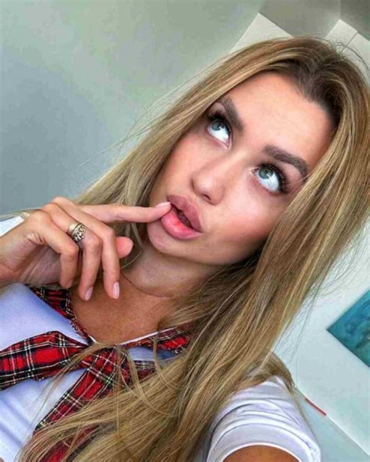 
Ellie Morrish Height, Weight, Net Worth, Age, Birthday, Wikipedia, Who, Nationality, Biography 