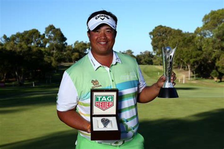 
Kiradech Aphibarnrat Height, Weight, Net Worth, Age, Birthday, Wikipedia, Who, Nationality, Biography 