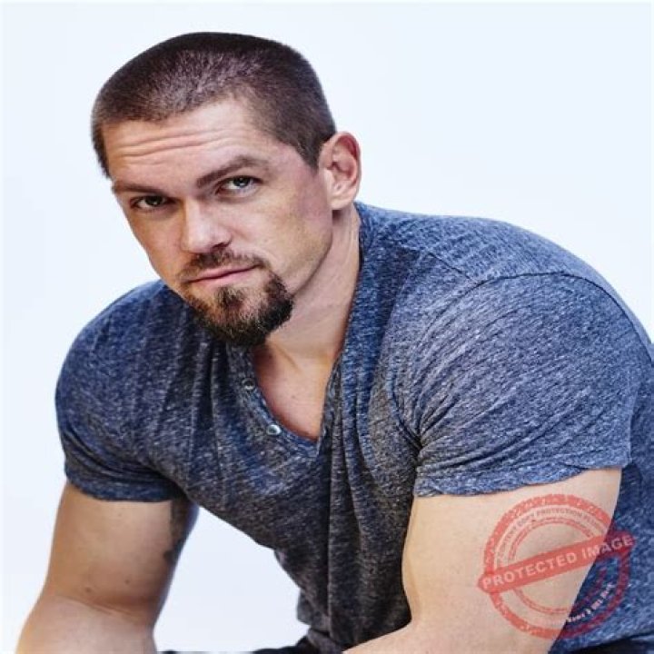 
Matteo Esposit Height, Weight, Net Worth, Age, Birthday, Wikipedia, Who, Nationality, Biography 