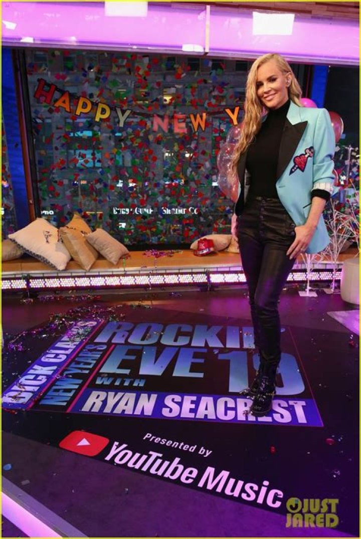 Why is Jenny Mccarthy Not on New Years? What Happened to Jenny Mccarthy New Years? Where is Jenny Mccarthy Now?